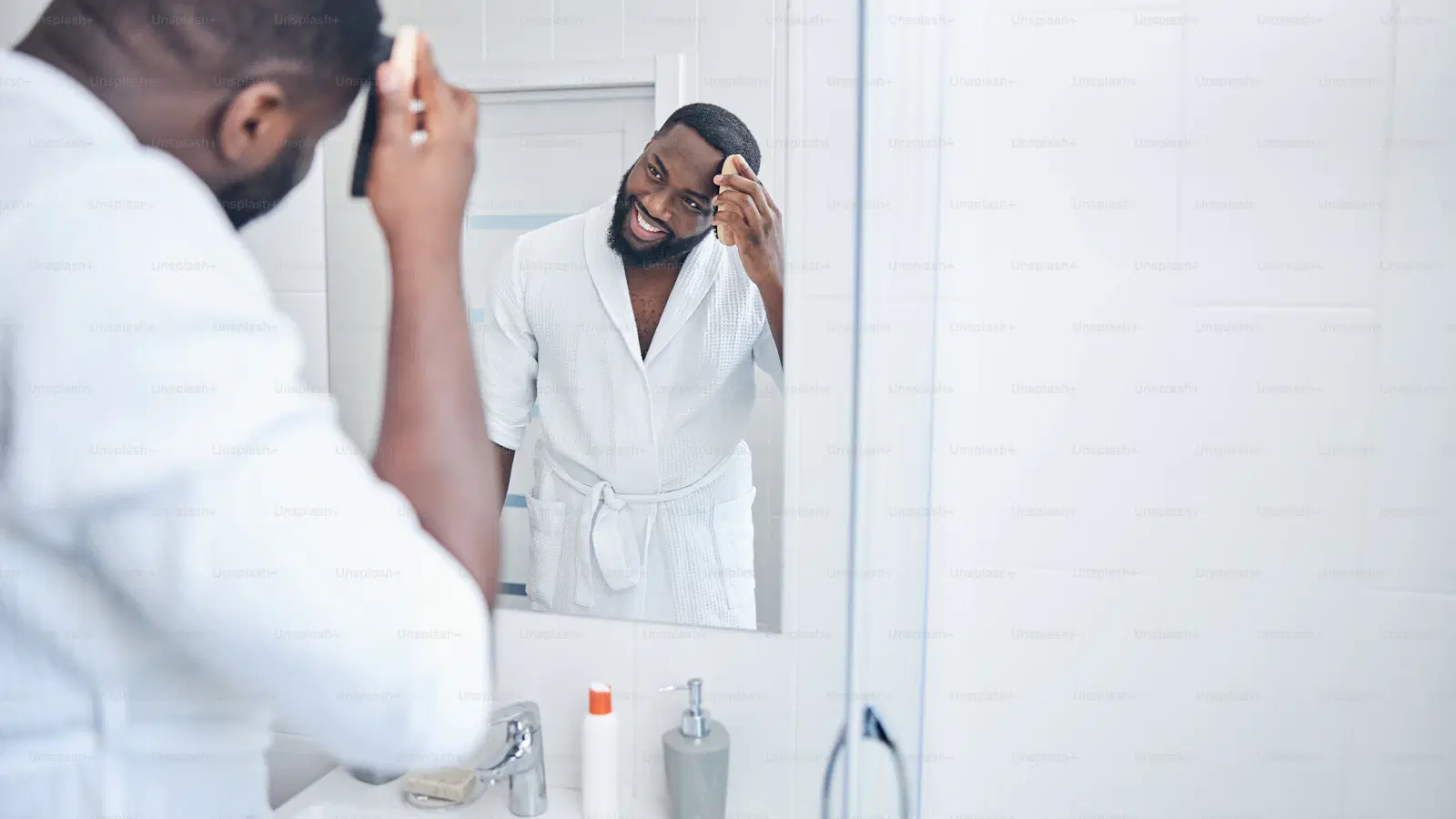 Close-up showing reduced shave shadow after six weeks of a vitamin C + retinaldehyde routine tuned for AMAB skin