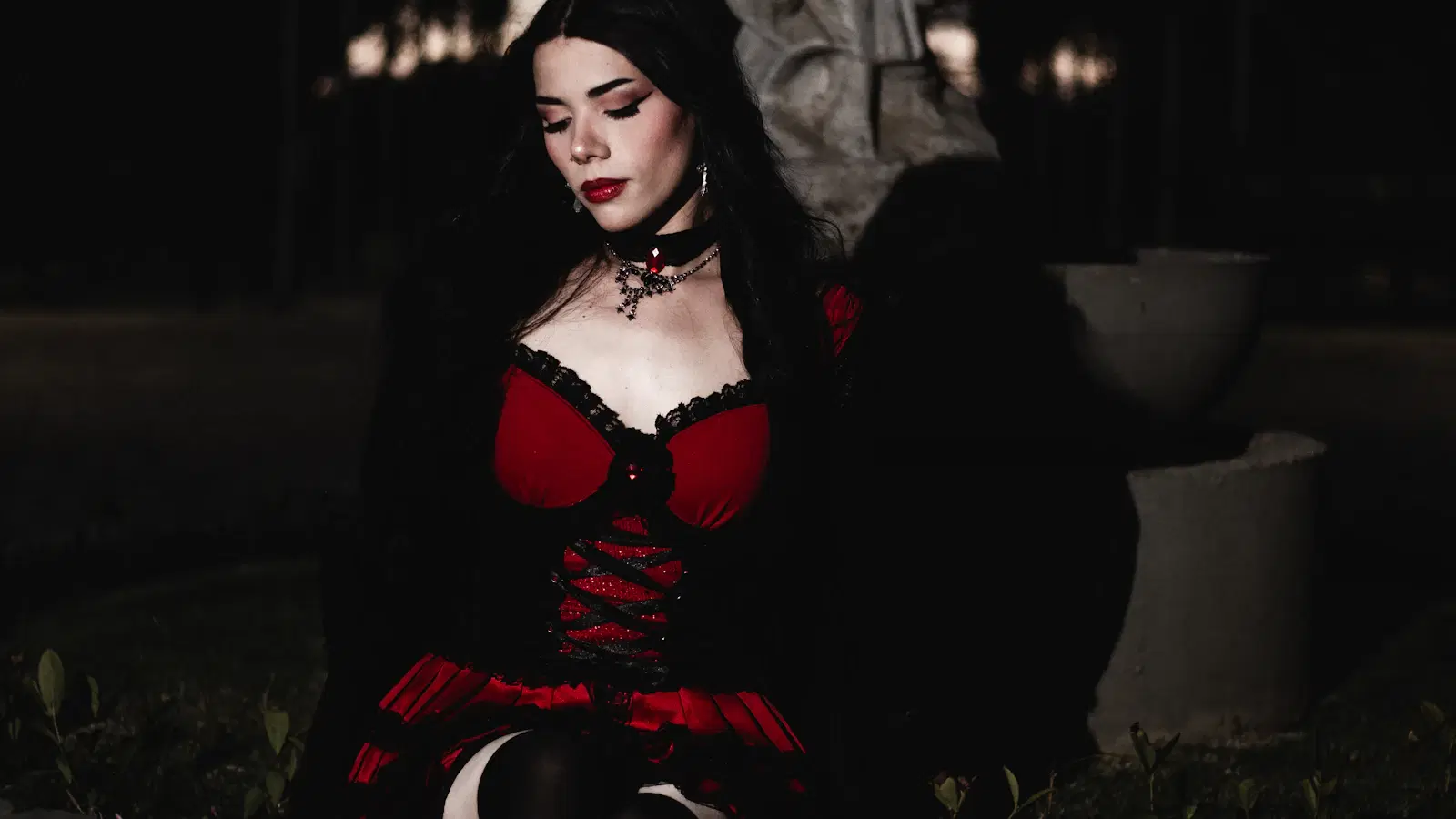 Gothic Femboy Style Guide: Outfits, Makeup, And Aesthetic