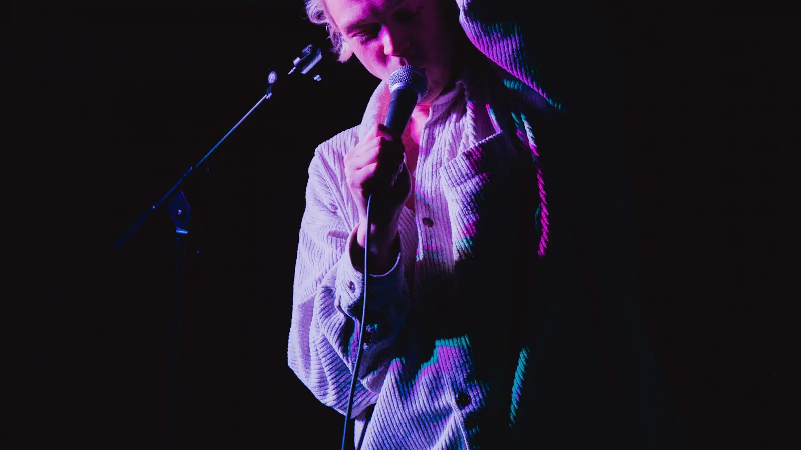 Femboy voice training — pitch and resonance chart showing typical male, androgynous, and feminine speaking ranges in Hertz