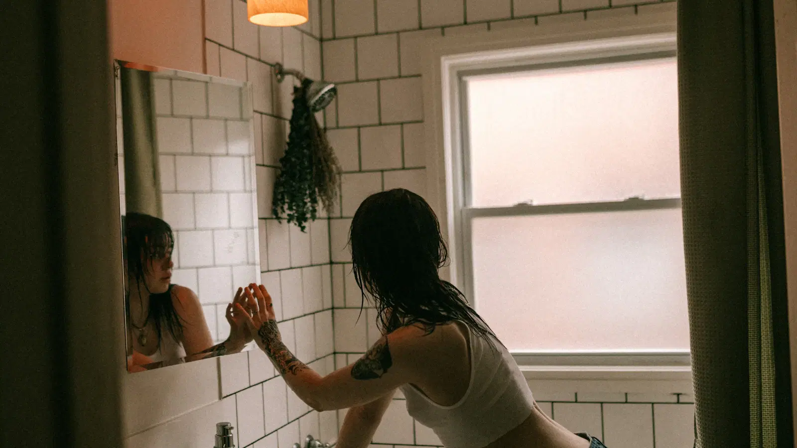 How To Shave Pubes Safely: A No-Bumps Method